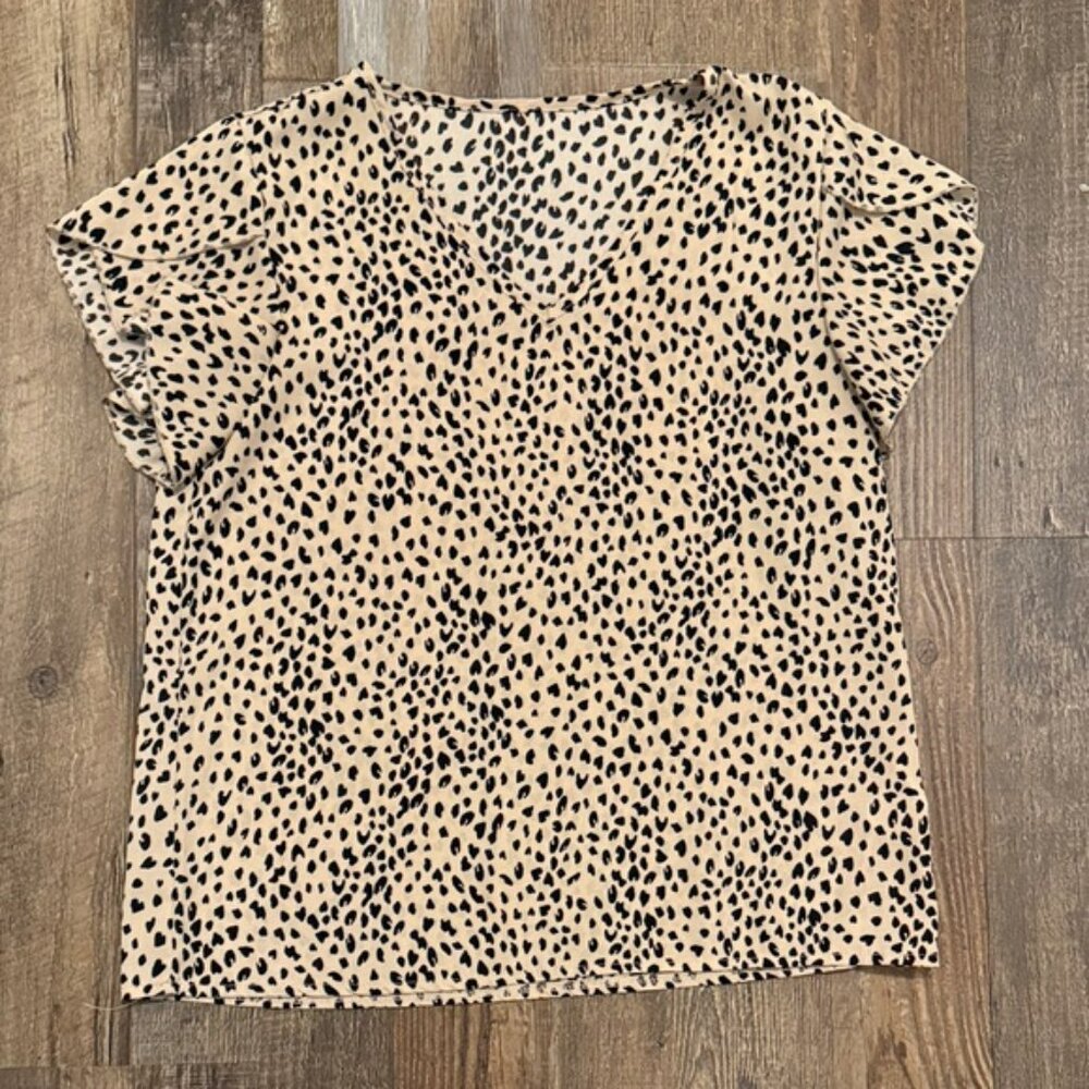 SHEIN Women’s V Neck Flutter Sleeve Leopard Print Blouse Medium